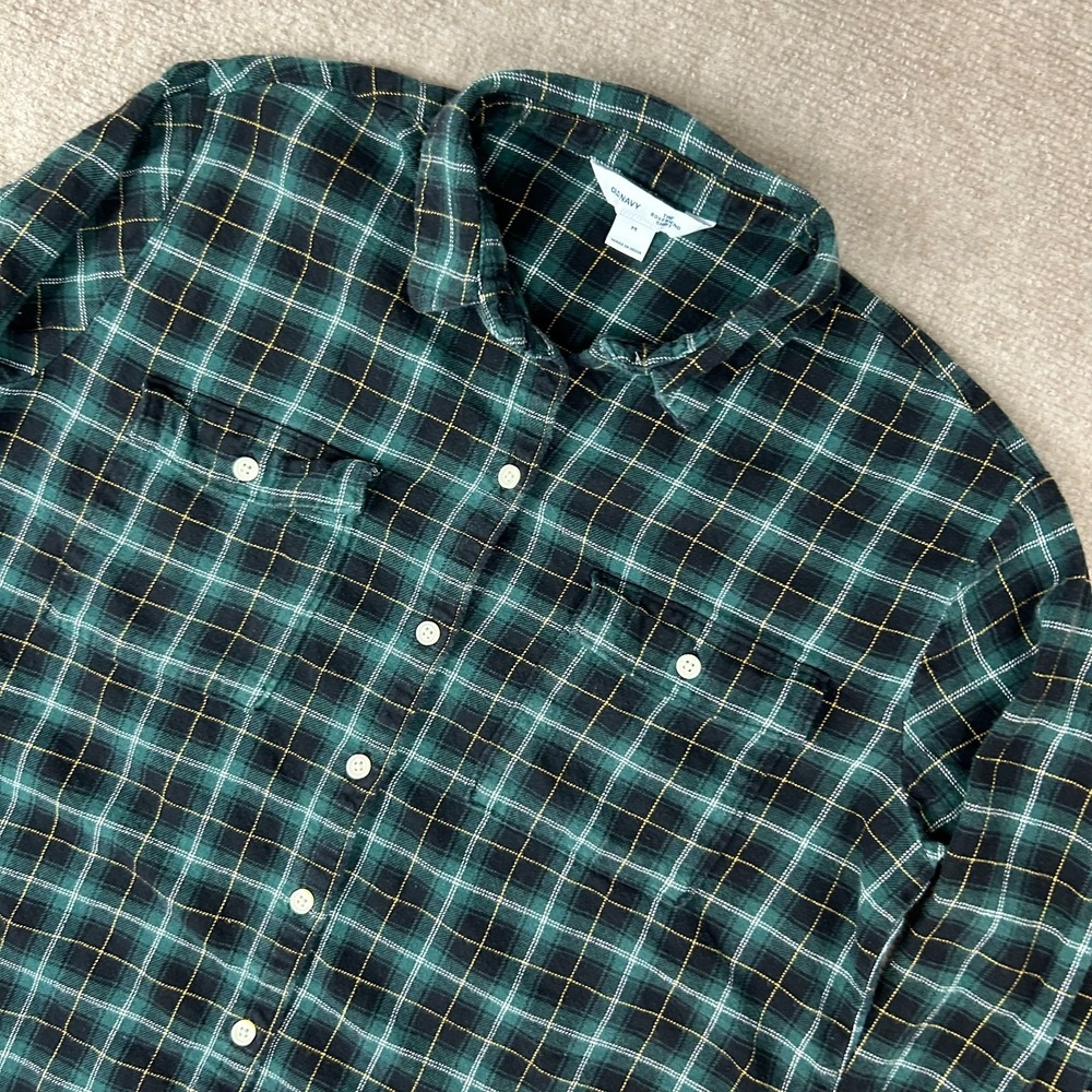 Old Navy The Boyfriend Shirt Mens Medium Multicolor Plaid Cotton Button Up